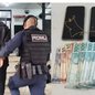 Guardas de Guarujá prendem homem com celulares recebendo Pix e corrente roubada - Imagem: Divulgação