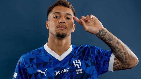 O ex-atacante do Santos, Marcos Leonardo, é o novo alvo do Ajax - Foto: Divulgação