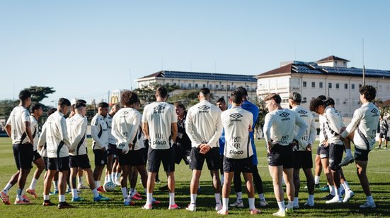 Com mudanças nas escalações, Botafogo e Santos se preparam para um confronto decisivo na 19ª rodada - Foto: Raul Baretta/ Santos FC