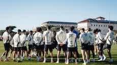 Com mudanças nas escalações, Botafogo e Santos se preparam para um confronto decisivo na 19ª rodada - Foto: Raul Baretta/ Santos FC
