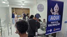Iniciativa visa facilitar o acesso à vacinação, oferecendo imunizantes em um dia de grande movimento no shopping - Foto: Divulgação/ Prefeitura de Guarujá