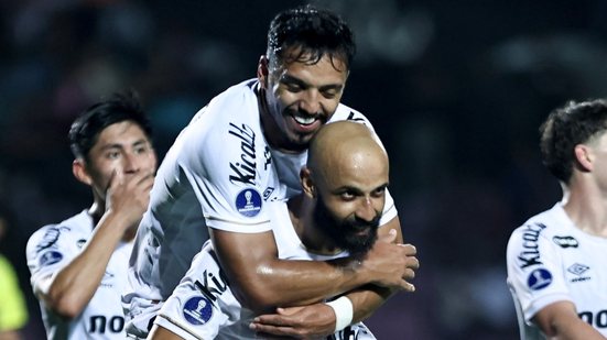 Com a vantagem, Santos pode perder por até dois gols na volta e ainda assim garantir a classificação - Foto: Reinaldo Campos / Santos FC