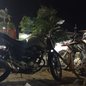A ação da PM em Itariri resultou na recuperação de uma moto furtada e na apreensão de dois adolescentes em situação suspeita - Foto: Divulgação/ 29° BPMI