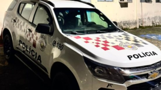 A ação da Força Tática resultou na captura de um homem com mandado de prisão em aberto durante patrulhamento em Mongaguá - Foto: Divulgação/ 29° BPMI