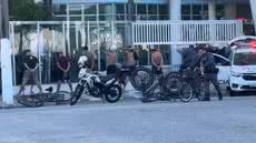 Após a fuga dos agressores, a Polícia Militar aumentou o patrulhamento na região - Imagem: Divulgação