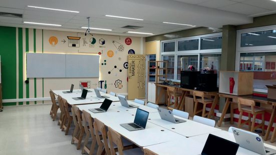 A nova estrutura na Escola Caminhos do Bem visa desenvolver habilidades práticas e criatividade entre os alunos da rede municipal - Foto: Divulgação/ Prefeitura de Bertioga