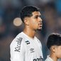 João Ananias se torna peça-chave na defesa do Santos - Foto: Raul Baretta/ Santos FC
