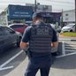 A nova etapa da Operação Carros Abandonados visa melhorar a circulação e saúde pública em Bertioga, retirando veículos abandonados - Foto: Divulgação/ Prefeitura de Bertioga