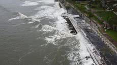 Baixada Santista entra em estado de atenção para maré alta e ondas de até 2,8 metros na orla - Foto: Carlos Nogueira