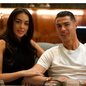 Cerimônia reservada contou apenas com a presença dos filhos do casal - Imagem: Divulgação