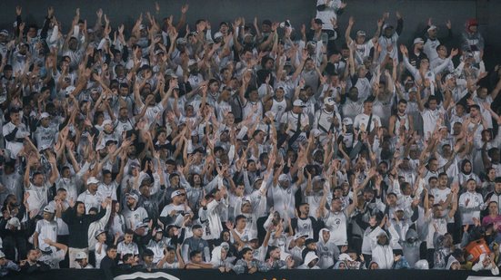 Após derrota no Brasileirão, Santos se prepara para enfrentar o Macará na Sul-Americana - Foto: Raul Baretta/ Santos FC