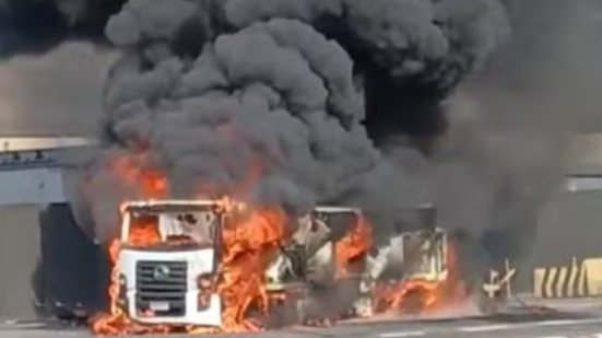 Incêndio destrói caminhão de asfalto e interdita avenida portuária em Santos - Imagem: Reprodução