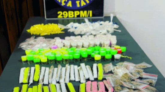 Policiais realizam abordagem e encontram entorpecentes prontos para venda em Guapurá, Itanhaém - Foto: Divulgação/ 29° BPMI