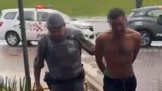 Suspeito de 27 anos é detido pela PM após tentar matar namorado da ex em Praia Grande - Imagem: Reprodução