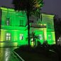 A iluminação verde simboliza ações que visam proteger e estimular o desenvolvimento das crianças até os seis anos - Foto: Divulgação/ Prefeitura de São Vicente