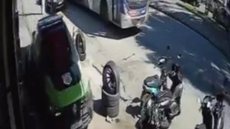 Polícia Civil prende homem que furtou veículo da prefeitura e atingiu três carros em São Vicente - Imagem: Divulgação