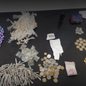 Durante patrulhamento, a polícia identificou suspeitos em local conhecido por tráfico e apreendeu mais de 820 gramas de drogas - Foto: Divulgação/ 29° BPMI