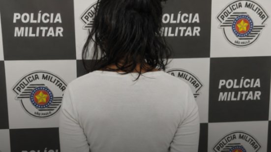 Policiais militares realizavam patrulhamento quando notaram comportamento suspeito de ciclista, resultando na prisão - Foto: Divulgação/ 29° BPMI