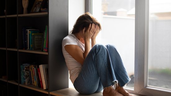 No Dia do Psicólogo, especialista alerta para sinais de esgotamento mental e reforça prevenção - Imagem: Freepick