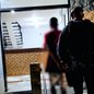 A abordagem de um veículo suspeito resultou na prisão de um passageiro com ordem de prisão em aberto, reforçando a atuação da polícia - Foto: Divulgação/ 29° BPMI