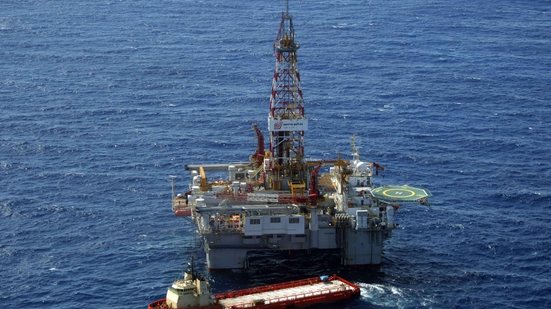 Justiça Federal restabelece cobrança de 12% do Imposto de Exportação sobre petróleo - Imagem: Estadão