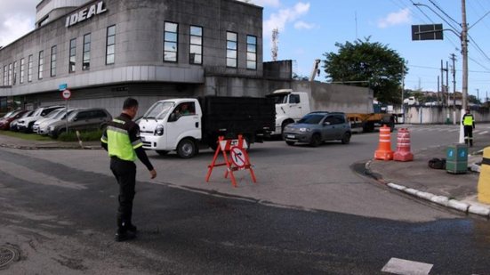 Mudanças nas ruas Doutor João Carlos de Azevedo e Abel Simões visam facilitar a circulação e evitar confusõesd - Foto: Divulgação/ Prefeitura de Santos