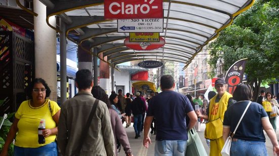 Lojistas se preparam para a demanda extra, ampliando estoques e horários de atendimento para atender o fluxo de clientes - Foto: Divulgação/ Prefeitura de São Vicente