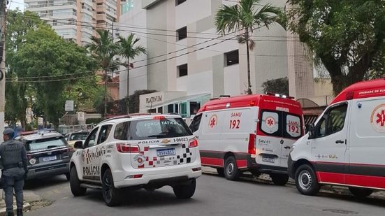 A Polícia Militar isolou a área para perícia, enquanto o suspeito foi levado à delegacia para prestar depoimento sobre o crime - Foto: Reprodução