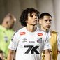 Willian Arão, que retornou de lesão, é a principal opção para substituir Schmidt na partida contra o Vitória - Foto: Raul Baretta/ Santos FC