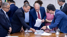 Vice-presidente Geraldo Alckmin confirma que verba será liberada rapidamente através de Medida Provisória já pronta para assinatura - Foto: Thiago Macedo/Prefeitura de Cubatão e Júlio César Silva/MDIC