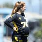 Com acompanhamento médico, Ketlen participa de treinos adaptados, garantindo saúde para ela e o bebê durante a gestação - Foto: Reinaldo Campos/ Santos FC