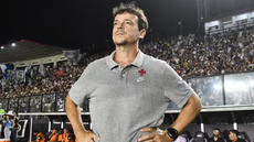 Livre desde fevereiro, Diniz se mostrou entusiasmado com o elenco e pronto para iniciar os trabalhos imediatamente - Foto: Alexandre Durão/ge