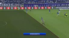 A indignação do Santos cresce após o VAR anular um gol crucial - Imagem: Reprodução