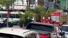 A Companhia de Engenharia de Tráfego interditou a via para preservação de evidências, enquanto a Polícia Militar resguardou a área - Foto: Reprodução / Redes Sociais