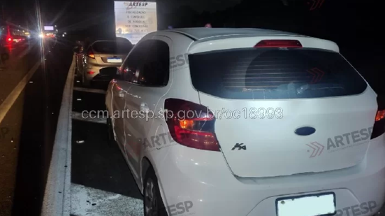 A Polícia Rodoviária e a concessionária isolaram a área para a perícia após o acidente - Divulgação/CCM – ARTESP