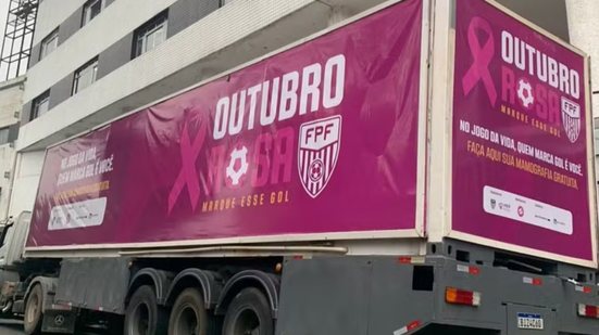 Carreta da mamografia na Vila Belmiro promove exames gratuitos e acolhimento por voluntárias que superaram o câncer de mama - Foto: Divulgação/ Santos FC