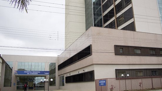 As autoridades de saúde alertam para os riscos do metanol e recomendam que qualquer sintoma após consumo de bebidas destiladas leve a uma busca por atendimento - Foto: Divulgação/ Prefeitura de Itanhém