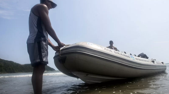Controle de acesso rigoroso e fiscalização garantem segurança para banhistas e lazer náutico em Praia Grande - Foto: Prefeitura de Praia Grande