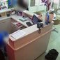 Após o assalto, as funcionárias conseguiram se libertar e acionaram a polícia, que preservou o local para a perícia - Imagem: Reprodução