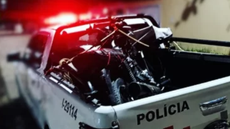 Após o acidente, o menor foi liberado sob a custódia dos pais, enquanto a moto foi apreendida para devolução ao proprietário - Imagem: Divulgação / Polícia Militar