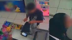 O vídeo da ação corajosa da funcionária já ultrapassou 190 mil visualizações - Imagem: Reprodução