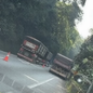 Apesar do transtorno, o incidente não resultou em acidentes ou feridos, mas causou reflexos no trânsito - Foto: Reprodução / Artesp