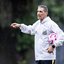 Técnico Vojvoda deve manter a estrutura do time e escalar Arão no lugar de Schmidt, suspenso para o jogo - Foto: Raul Baretta/ Santos FC