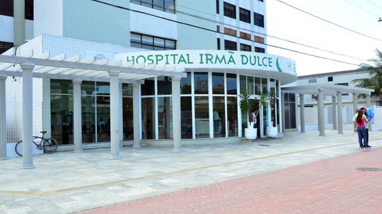 A EMPES oferece diversas oportunidades em saúde com salários de até R$ 6.091,69 e isenção de taxas para inscrições até 7 de outubro de 2026 - Foto: Divulgação