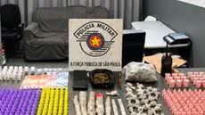 Os policiais conseguiram recuperar 335g de maconha, 258 cápsulas de cocaína e 192 porções de crack durante a operação - Foto: Reprodução/ 6º BPMI