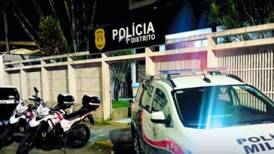 A motocicleta apresentava sinais de violação, e o adolescente foi liberado sob a tutela de sua responsável após registro na delegacia - Foto: Divulgação/ 29° BPMI