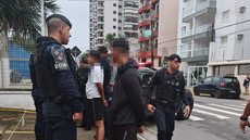 A rápida resposta da Guarda Civil Municipal, com apoio do COI, foi fundamental para a captura dos adolescentes infratores em Guarujá - Foto: Divulgação/ Prefeitura de Guarujá