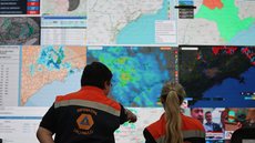 Integração entre secretarias e treinamentos práticos visam fortalecer a atuação em crises climáticas no litoral paulista - Foto: Divulgação/Governo de SP