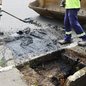 Ações de limpeza se concentram no bairro Guilhermina, visando garantir o escoamento rápido da água durante a temporada de chuvas - Foto: Divulgação/ Prefeitura de Praia Grande