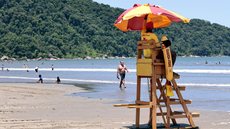 O Corpo de Bombeiros alerta para a importância de seguir sinalizações e recomendações para evitar tragédias nas praias da região. - Alexsander Ferraz/AT